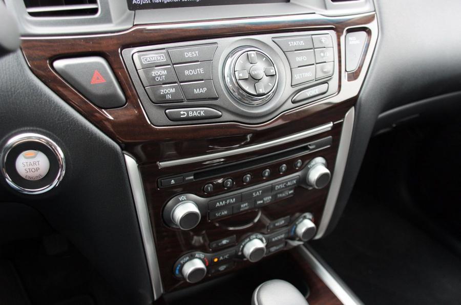  Nissan Pathfinder 2013 года  (фото 73 из 141)